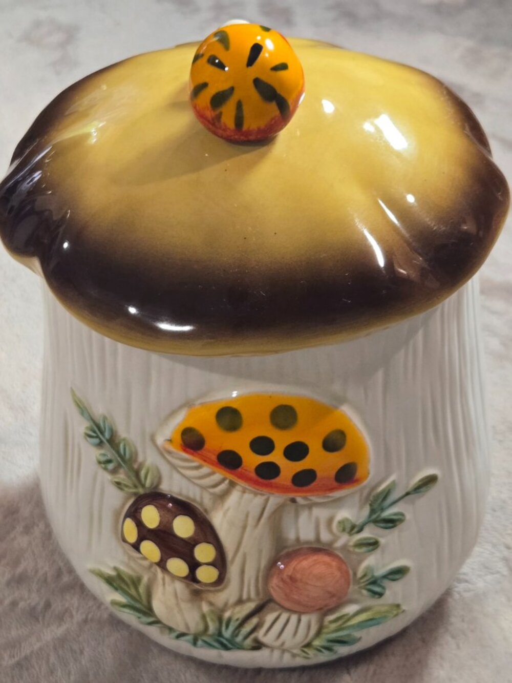 Vintage Merry Mushroom Canister Ceramic Made in Japan with Flaws - Picture 6 of 16